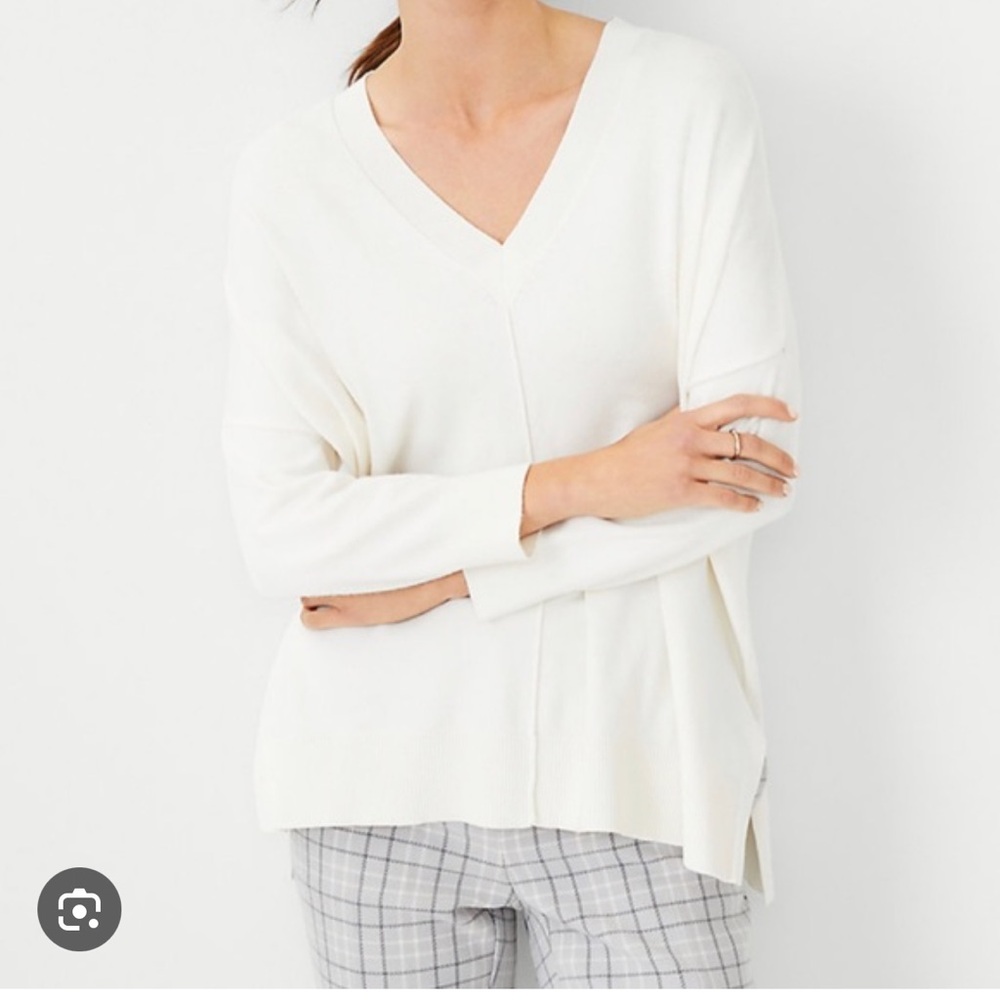 Ann Taylor Easy V-Neck Tunic Sweater